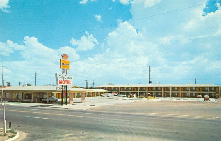 AZ025000.jpg