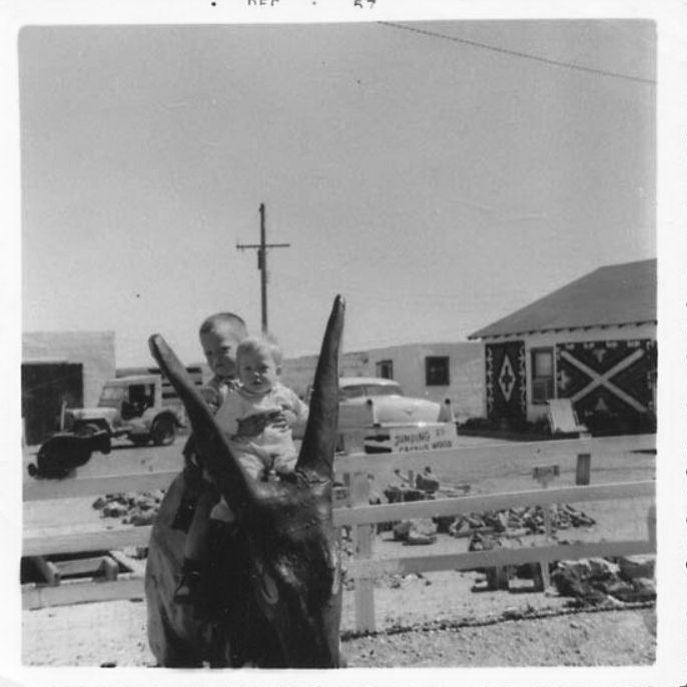 AZ026400.jpg