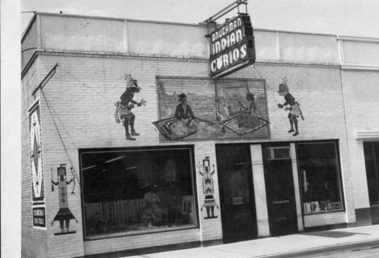 AZ028600.jpg