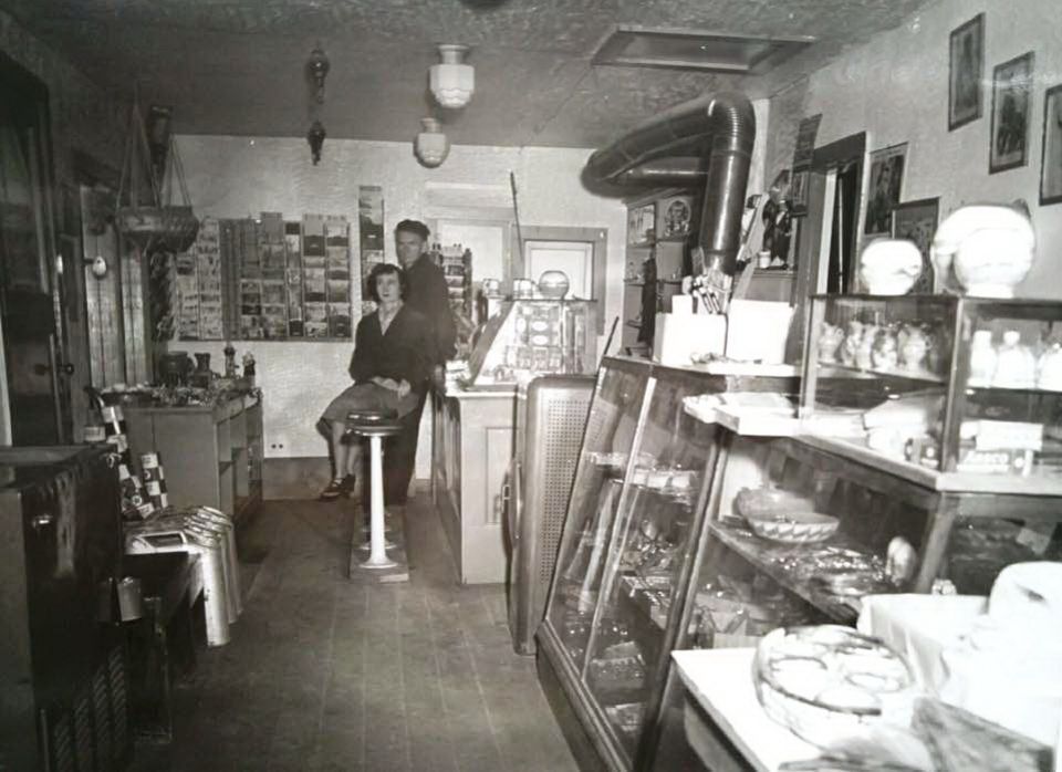 AZ035561.jpg