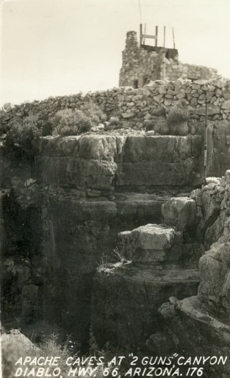 AZ040160.jpg