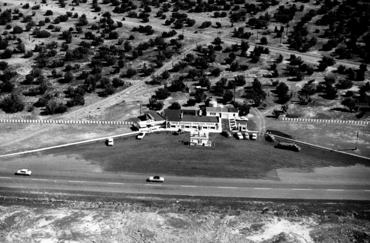 AZ040750.jpg