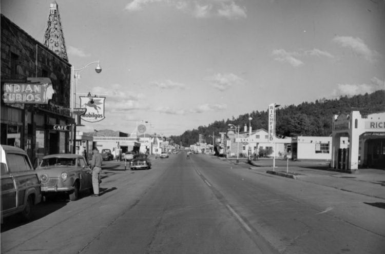 AZ062880.jpg
