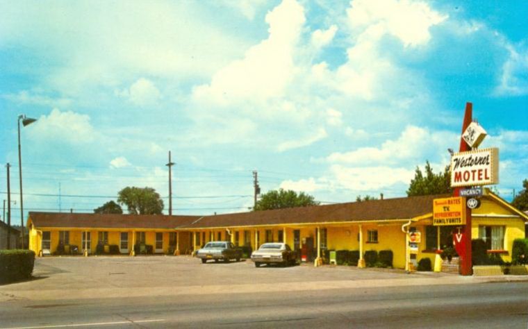 AZ065160.jpg