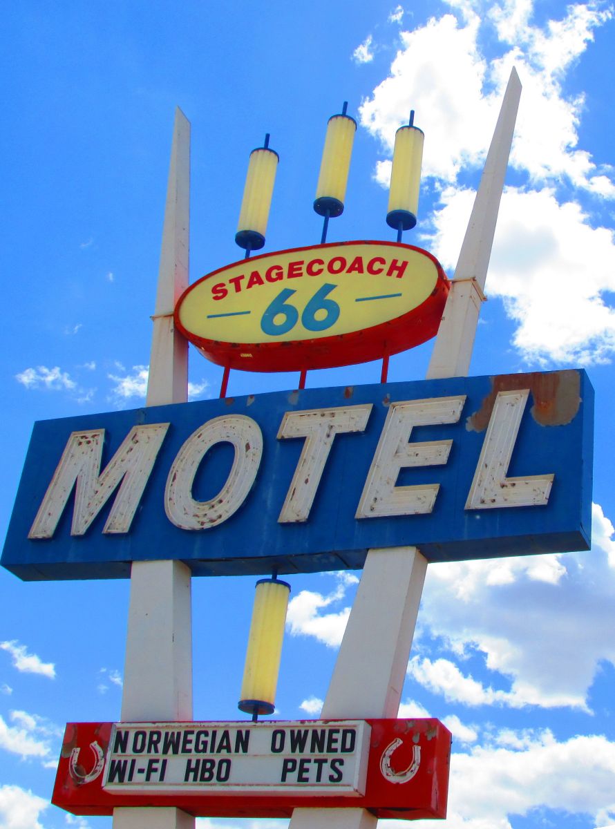 AZ069670.jpg