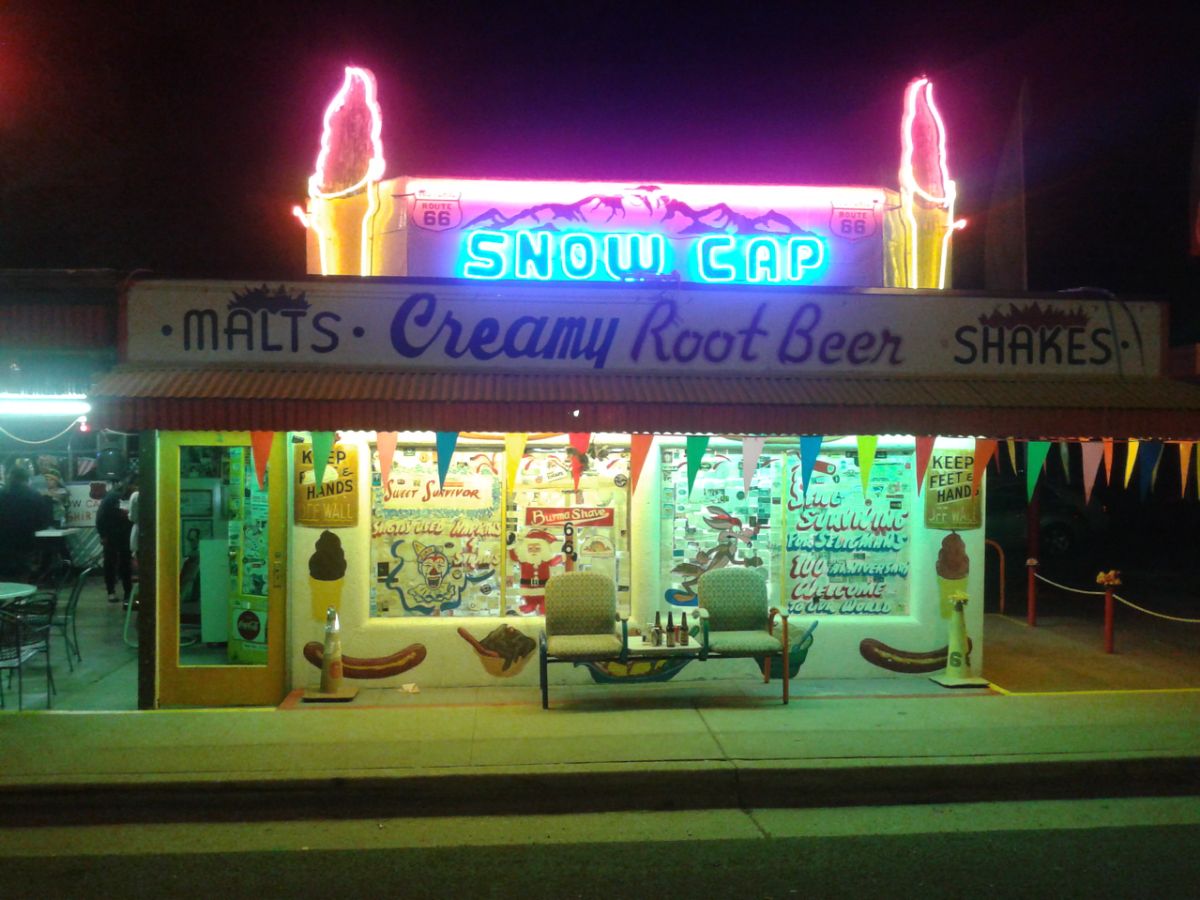 AZ070090.jpg