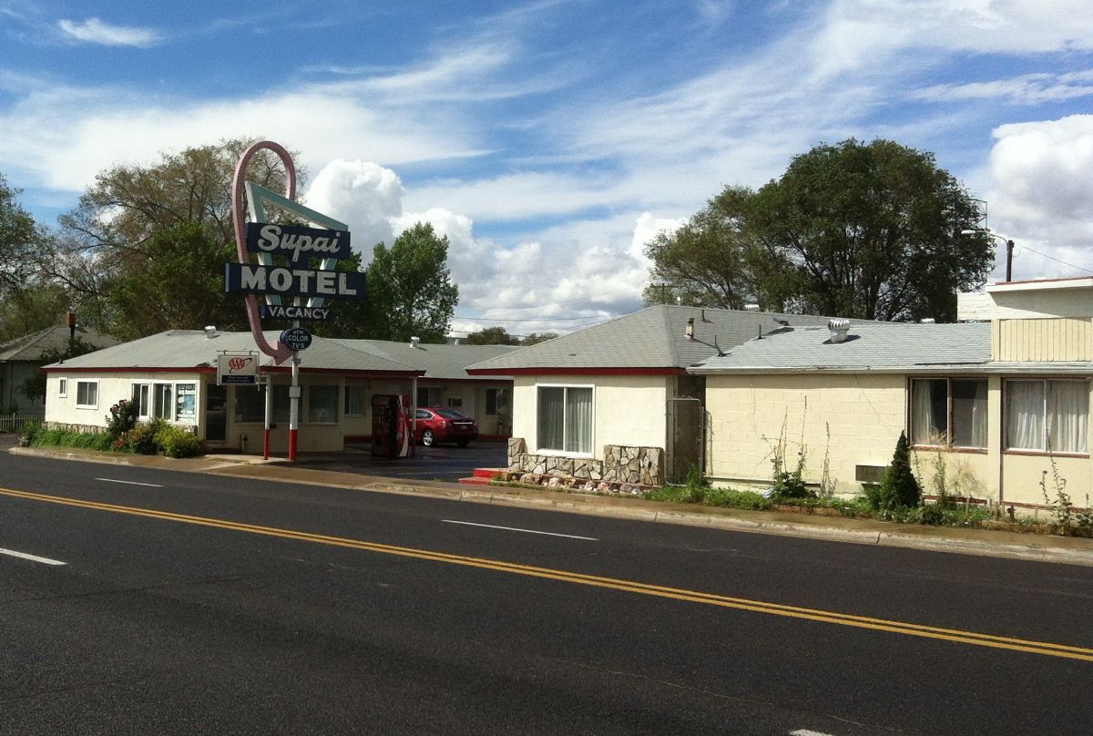 AZ071070.jpg