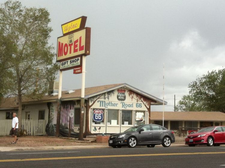 AZ071630.jpg