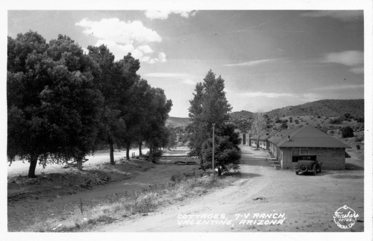 AZ075700.jpg