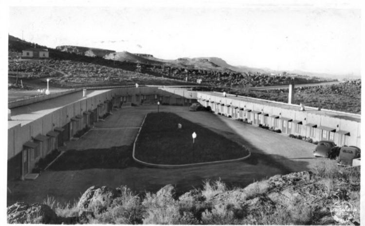 AZ079700.jpg