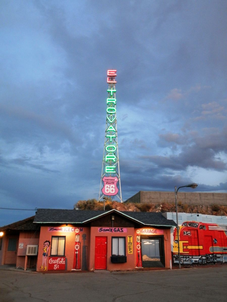 AZ080290.jpg
