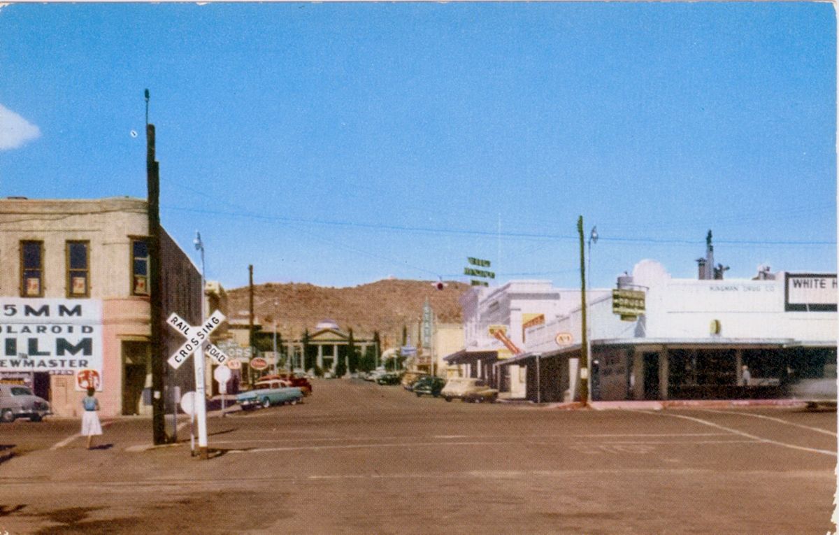 AZ083420.jpg