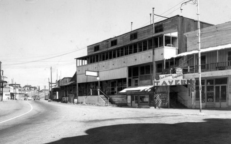 AZ094480.jpg