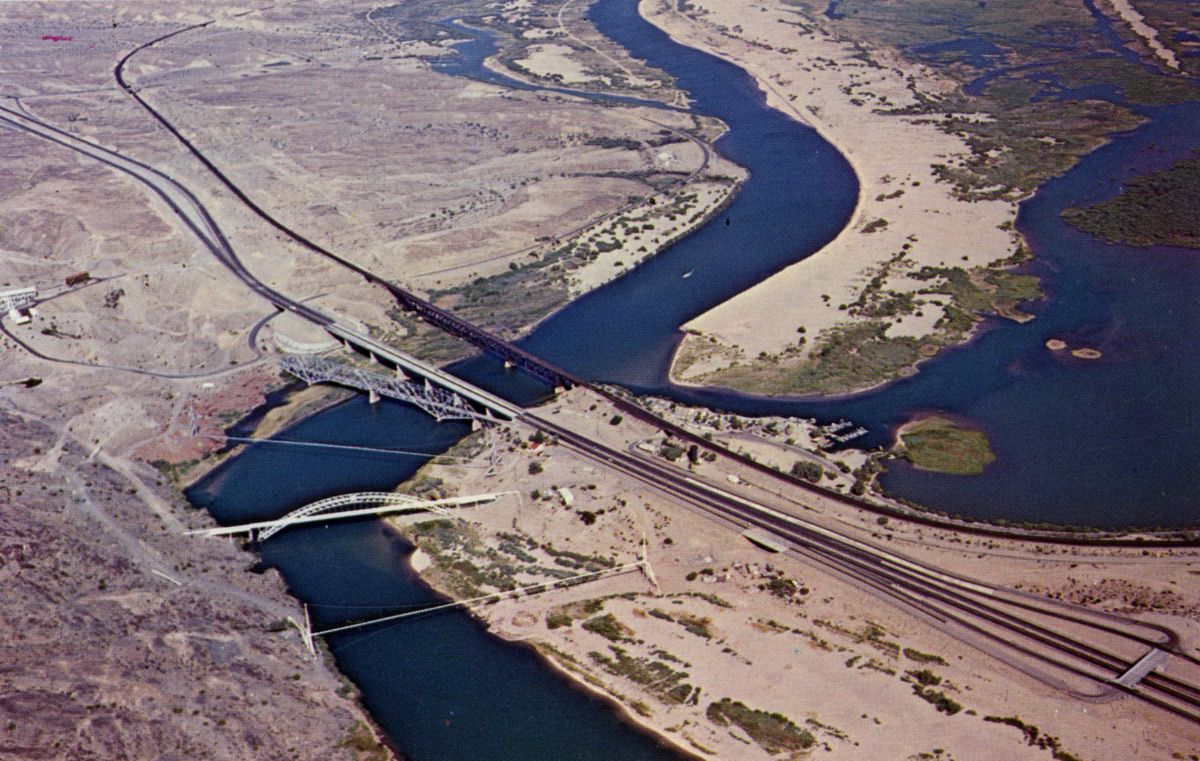AZ098895.jpg
