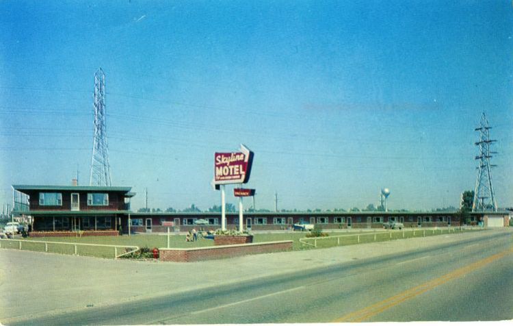 IL008800.jpg