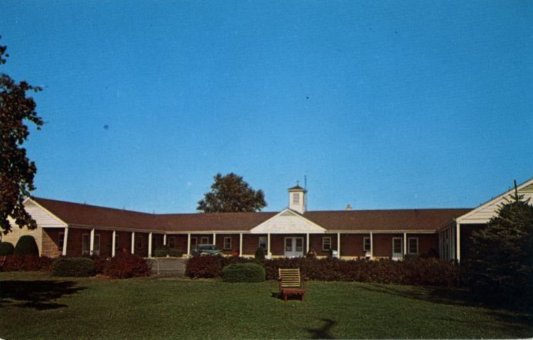 IL018700.jpg