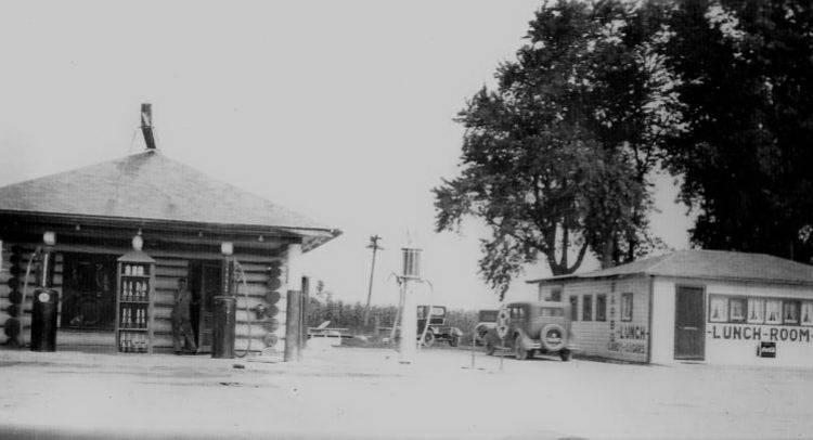 IL027600.jpg