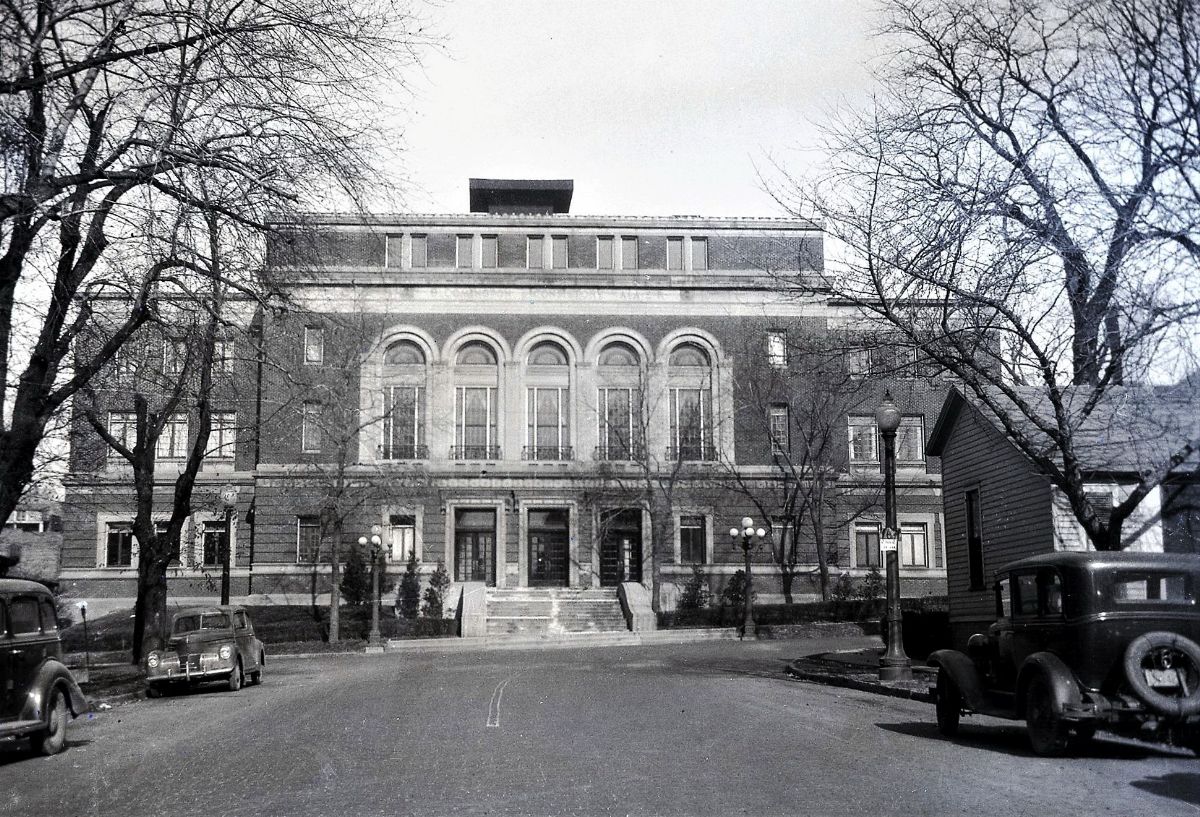 IL036390.jpg