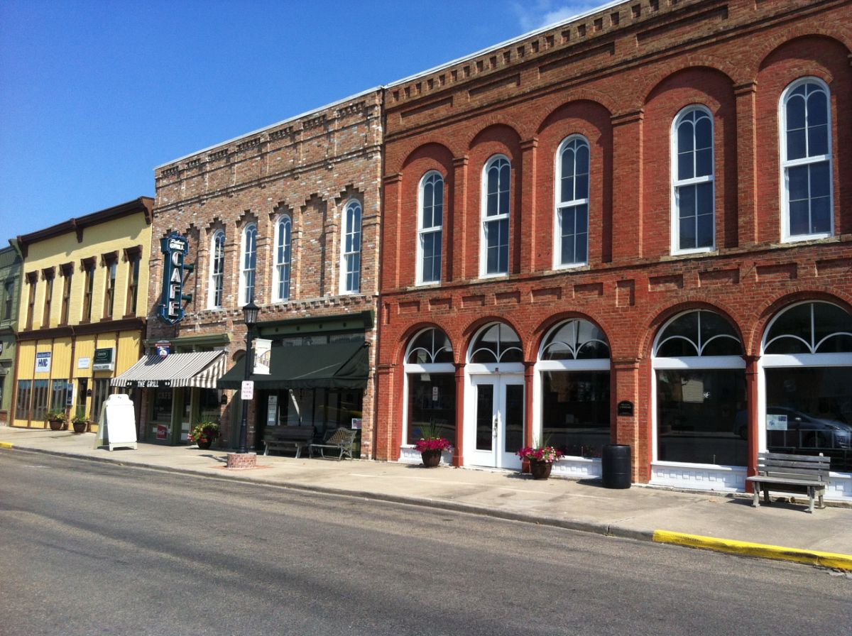IL041103.jpg