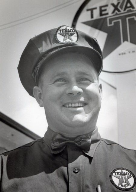 IL056720.jpg