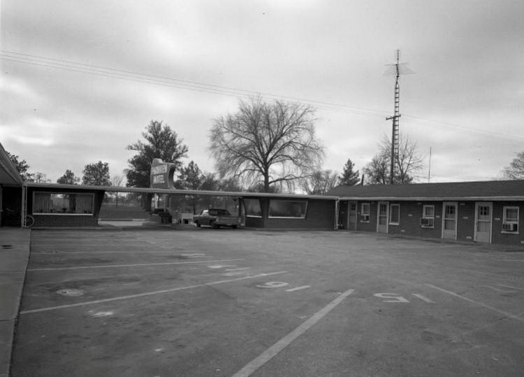 IL057500.jpg