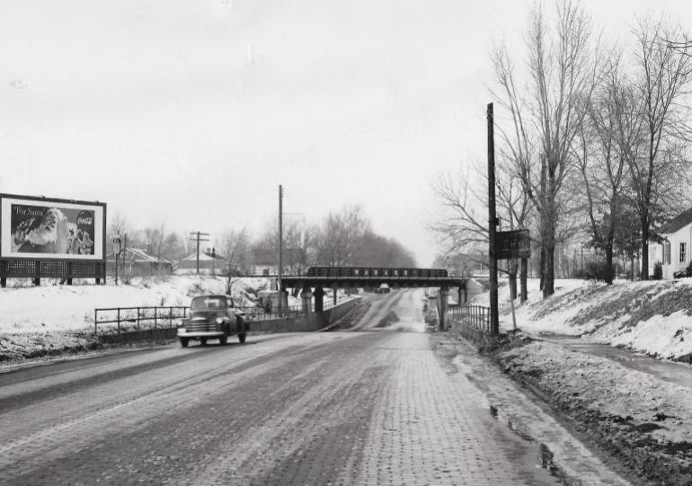 IL059600.jpg