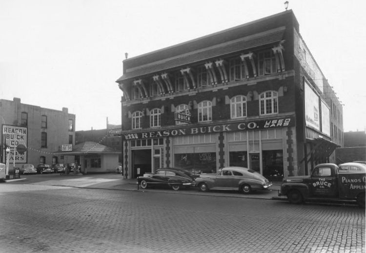 IL060400.jpg