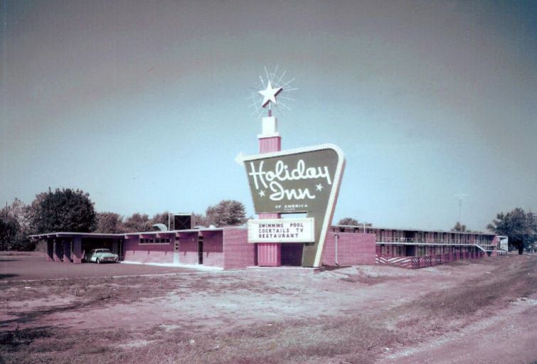 IL066900.jpg