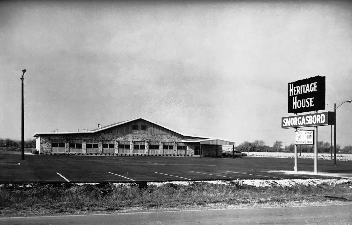 IL067228.jpg