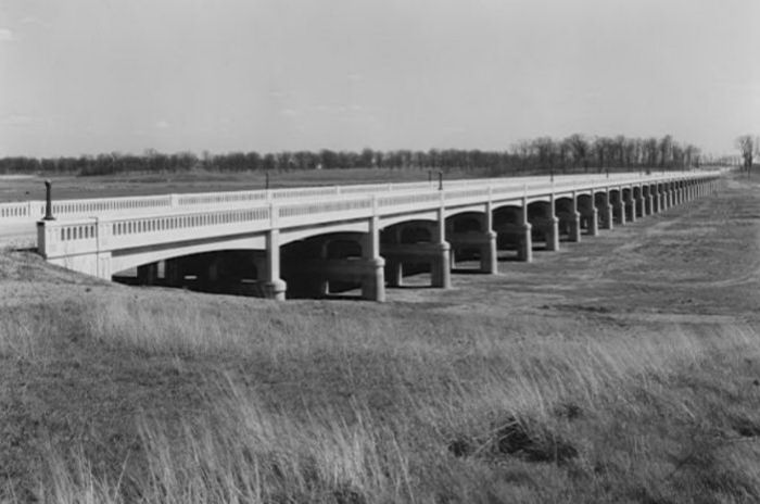 IL068900.jpg