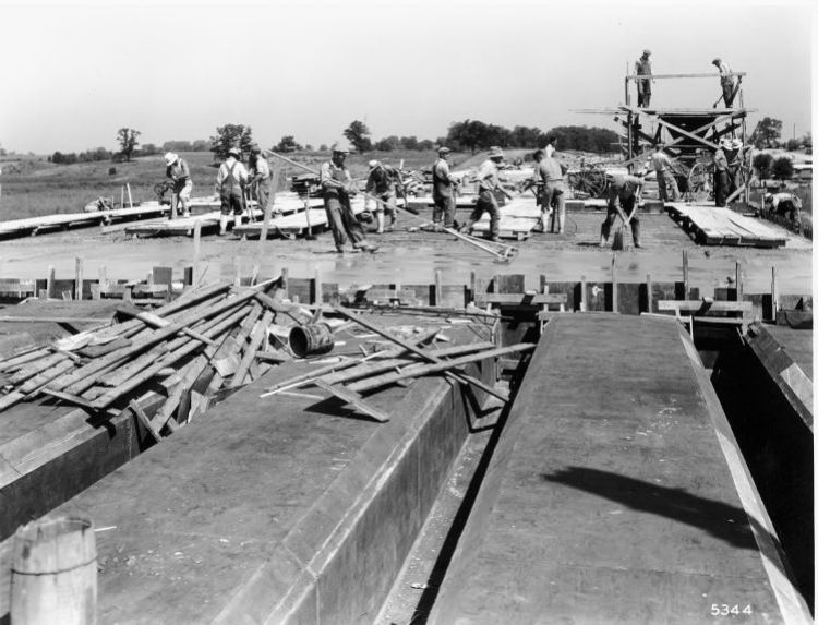 IL069200.jpg