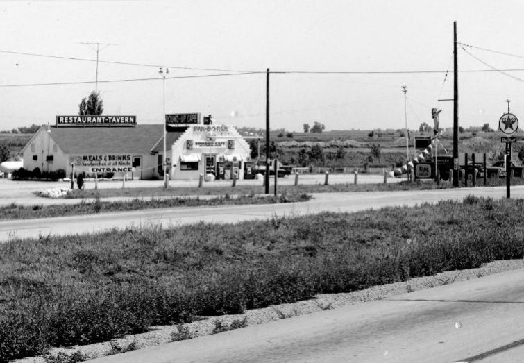 IL074700.jpg