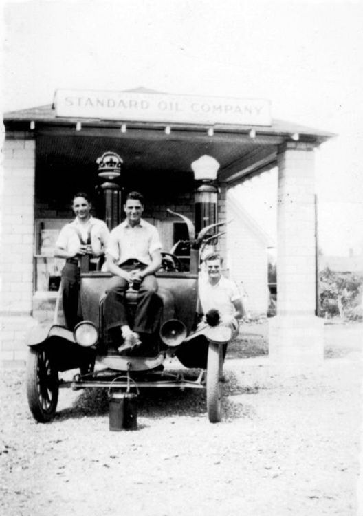 IL084900.jpg