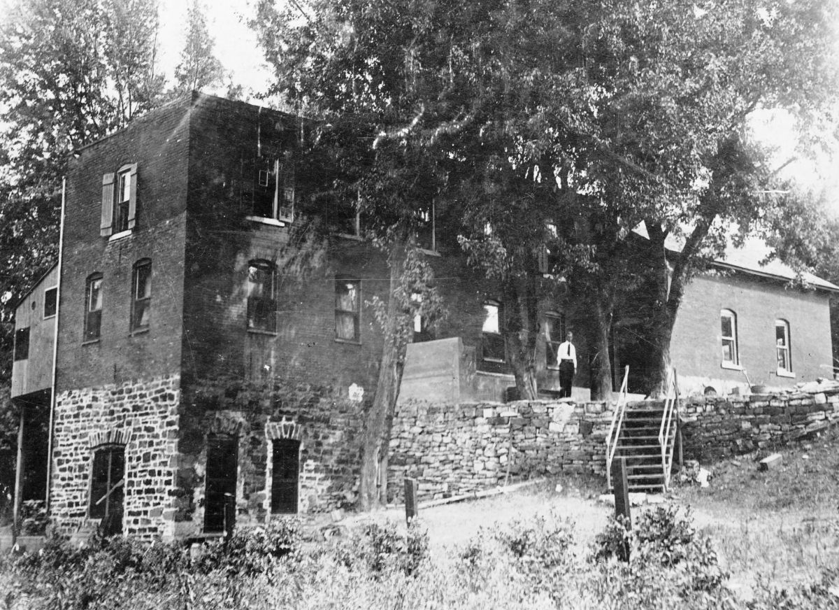 KS095000.jpg