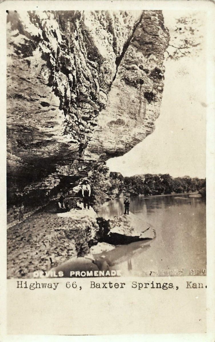 KS098000.jpg