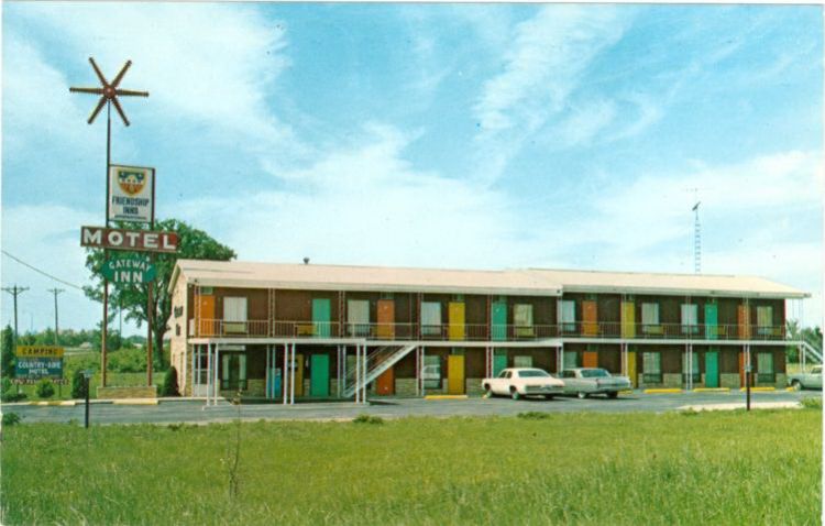 MOJ85500.jpg