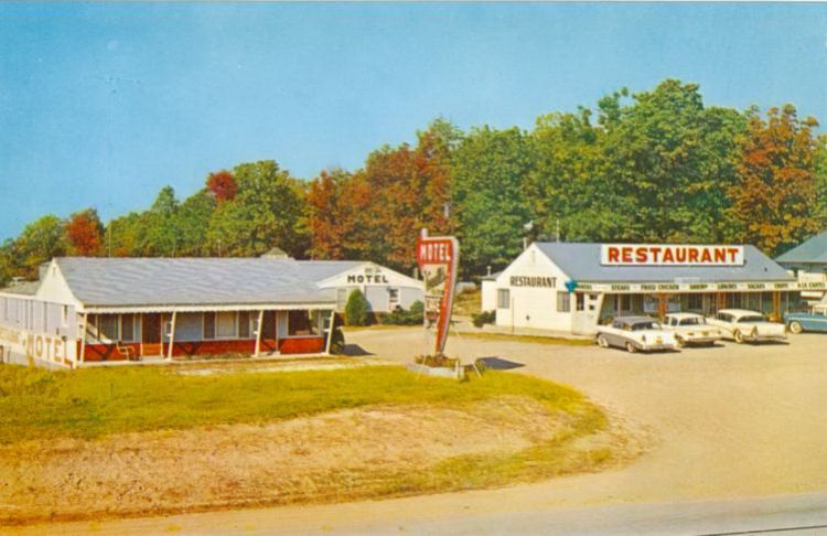 MON03600.jpg