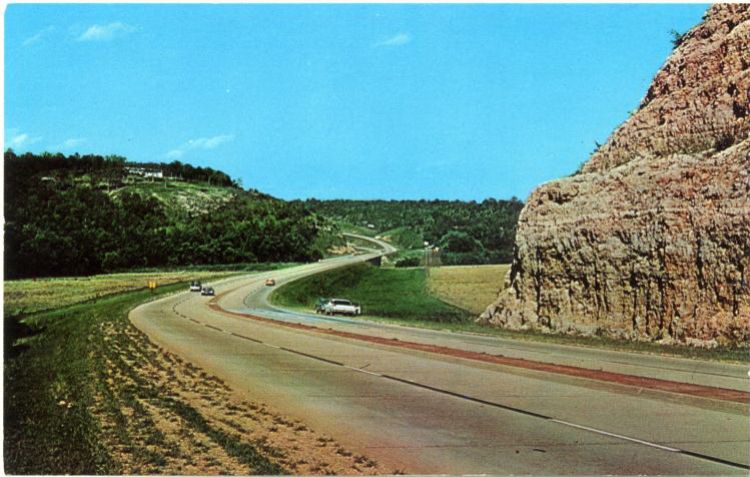 MON62600.jpg