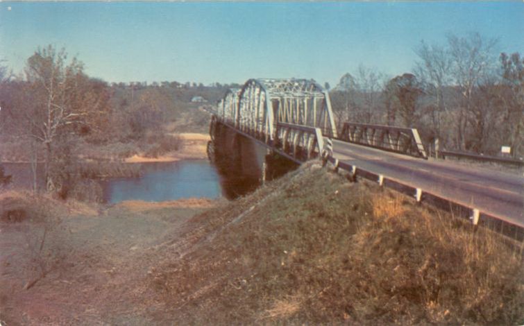 MON95400.jpg