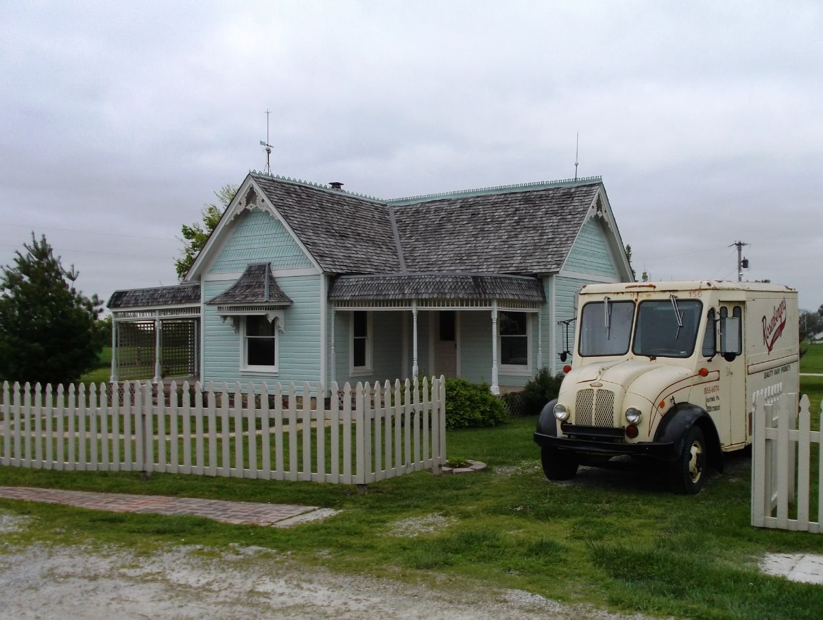 MOW39500.jpg