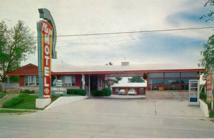 MOY14500.jpg