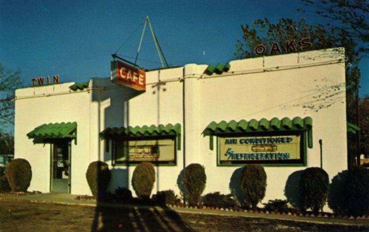 MOY16000.jpg