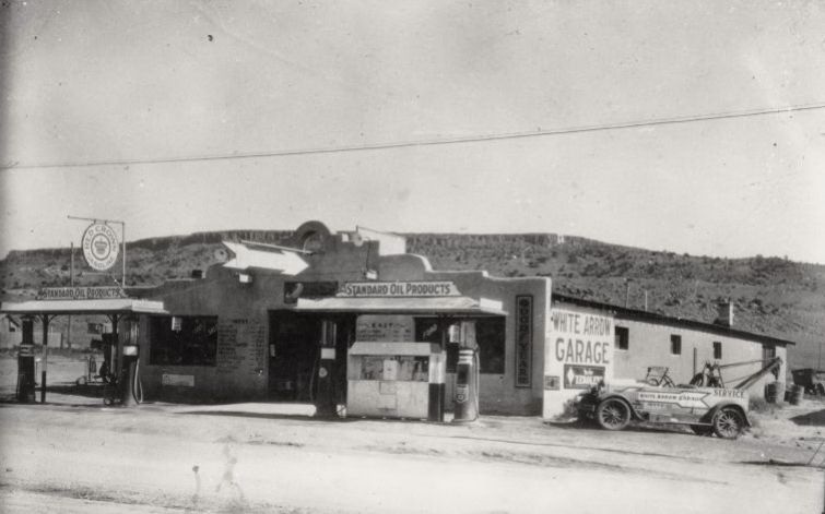 NM081000.jpg